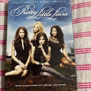 Pretty Little Liars Season 1 DVD